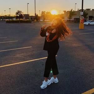 Meet your Posher, Klarissa